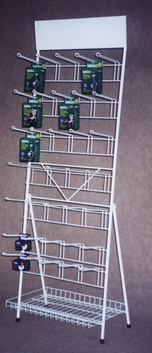 Stojak z hakami i podłogą z kraty, blacha pod naklejkę