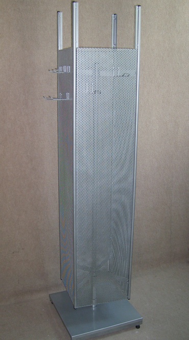 Stojak czworokątny z blachy perforowanej