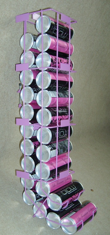 Podajnik grawitacyjny na puszki