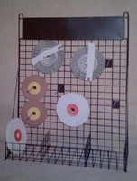 Stojak ladowy z hakami na tarcze