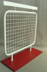 Stojak ladowy, podstawa drewnopodobna