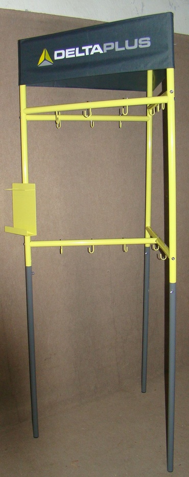 Stojak na sprzet do wspinaczki