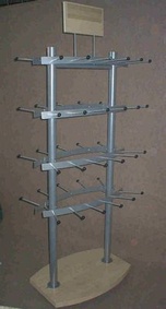 Stojak z elementami drewna ALM